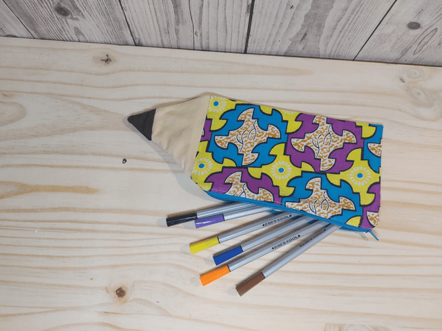 La trousse crayon.