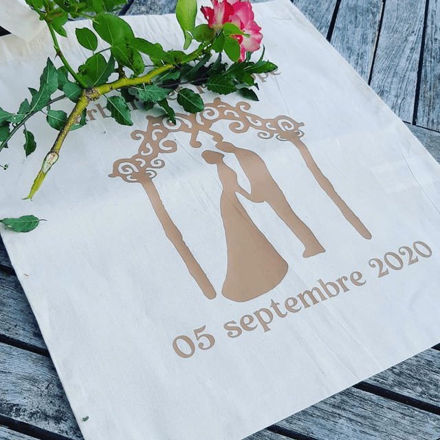 Tote bag