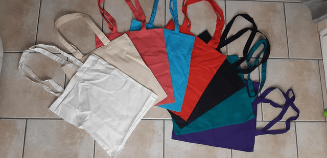 Tote bag