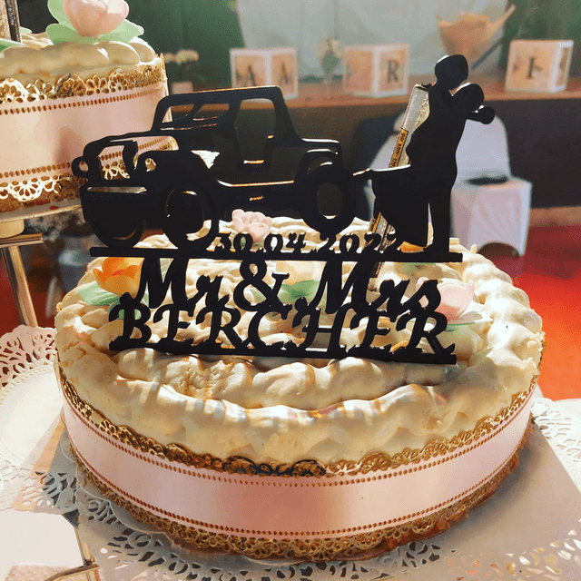 Topper cake
